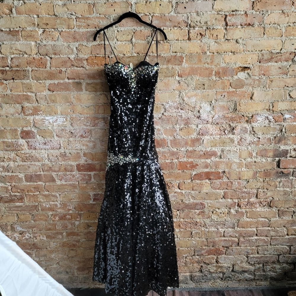 Dancing Queen Black Strapless Sequin Mermaid Form… - image 2